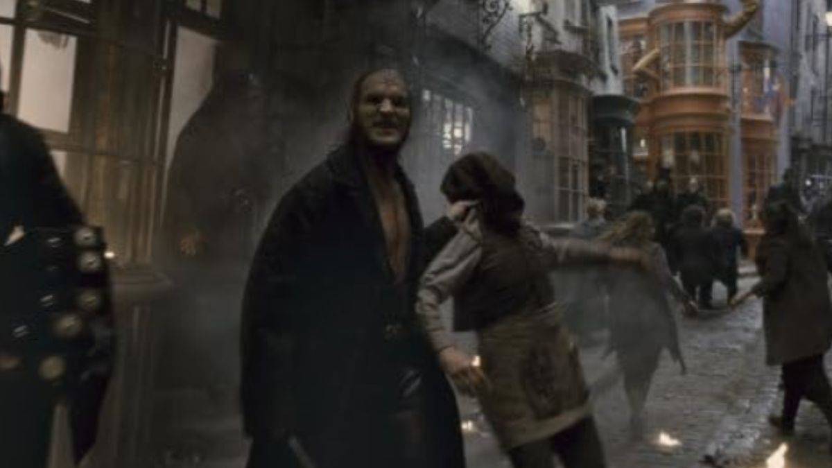 Dave Legeno als Fenrir Greyback