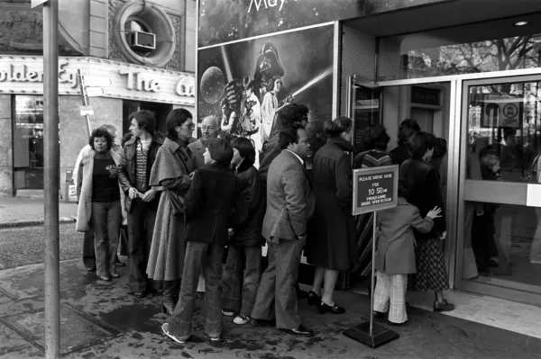 Kathleen Kennedy afirma que es legal proyectar el corte de Star Wars de 1977