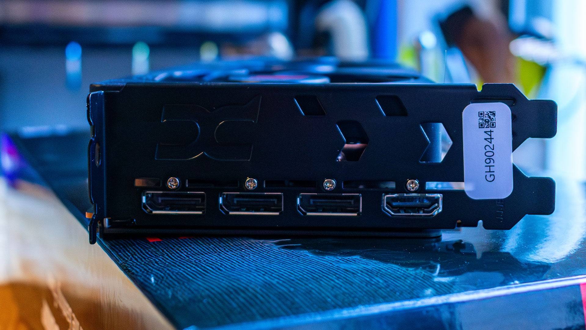 英伟达RTX 5070 Ti对决AMD RX 9070 XT：显卡巅峰之战