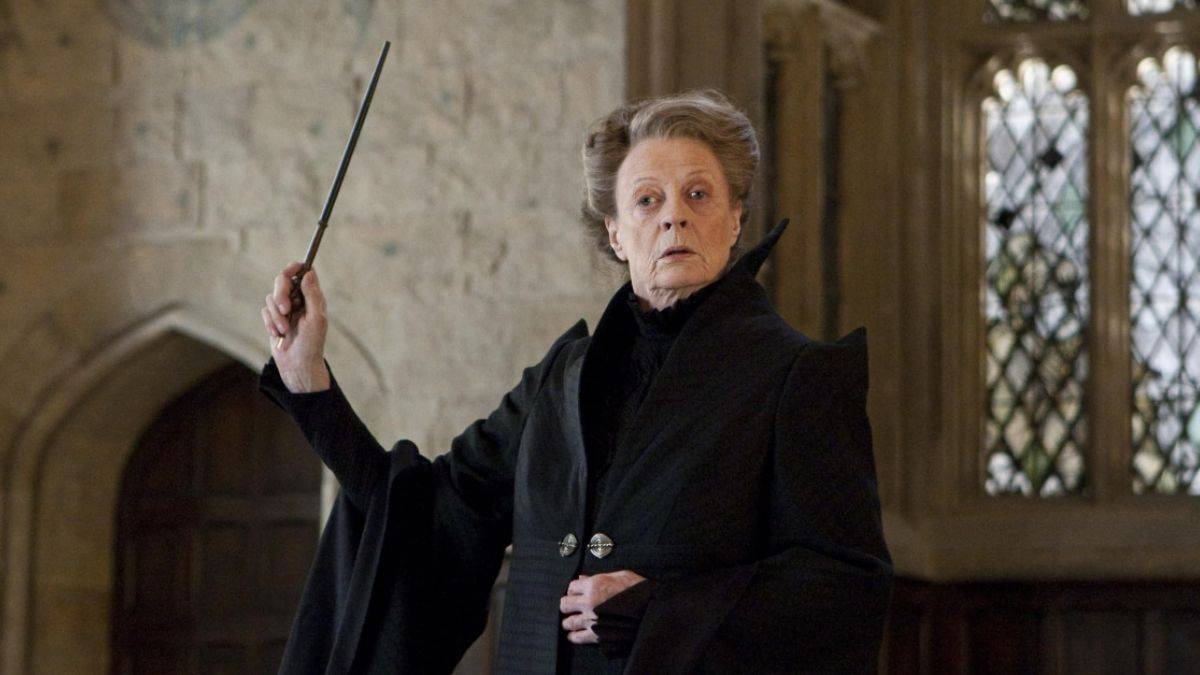 Maggie Smith en tant que professeur Minerva McGonagall à Harry Potter et les reliques de la mort partie 2